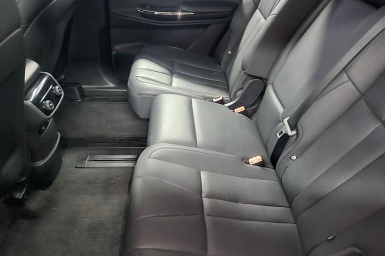 Used Nio ES8 2020 415 KM Signature Edition 7-Seater Version Left Rear Seat