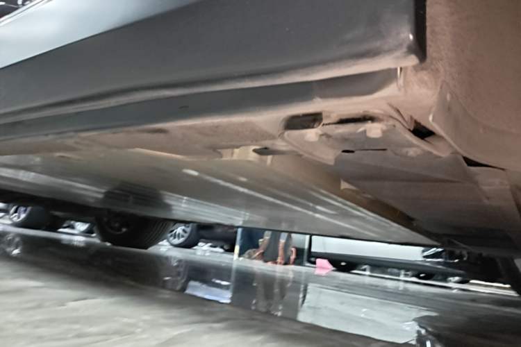 Used Nio ES8 2020 415 KM Signature Edition 7-Seater Version Left Side Sill