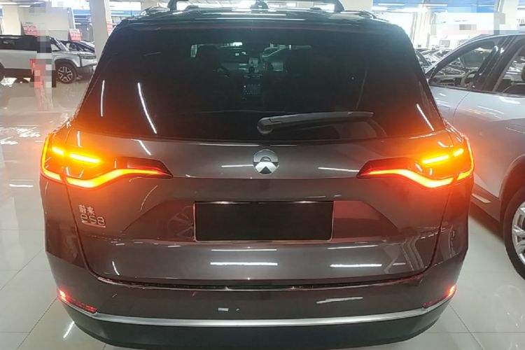 Used Nio ES8 2020 415 km Range 6-Seater Version Rear