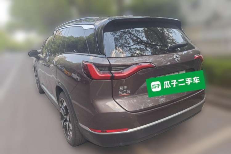 Used Nio ES8 2020 580 km Range Signature Edition Six-Seater Version Rear Left 45 Deg