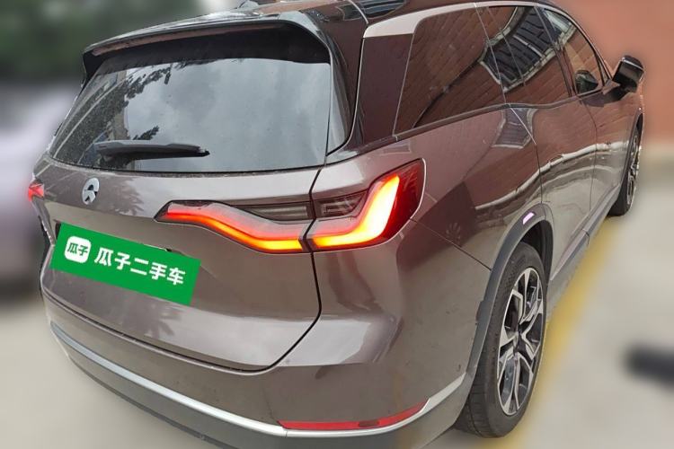 Used Nio ES8 2020 580 km Signature Edition 7-Seater Version Rear Right 45 Deg