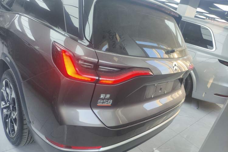 Used Nio ES8 2020 415 km Signature Edition 6-Seater Version Rear