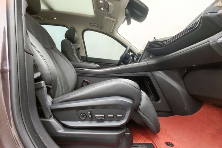 Used Nio ES8 2020 415 km Range 6-Seater Version Right Front Seat