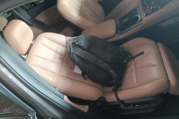 Used Nio ES8 2020 415 km Range 6-Seater Version Right Front Seat