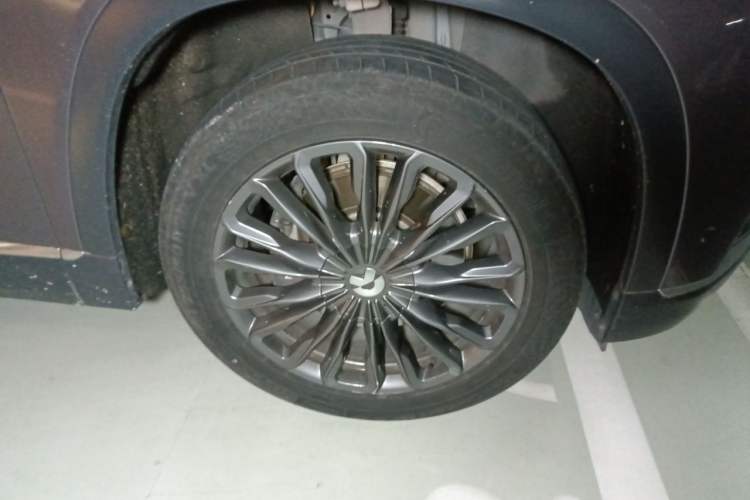 Used Nio ES8 2020 580 km Range Six-Seater Version Right Front Wheel Hub