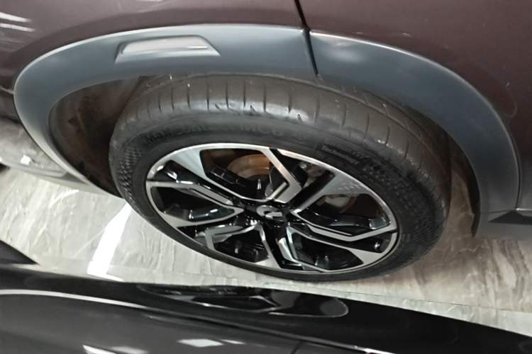 Used Nio ES8 2020 415 KM Signature Edition 7-Seater Version Right Rear Wheel Hub