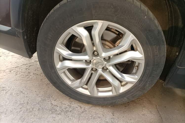 Used Nio ES8 2020 450 km Range 7-Seater Version Right Rear Wheel Hub