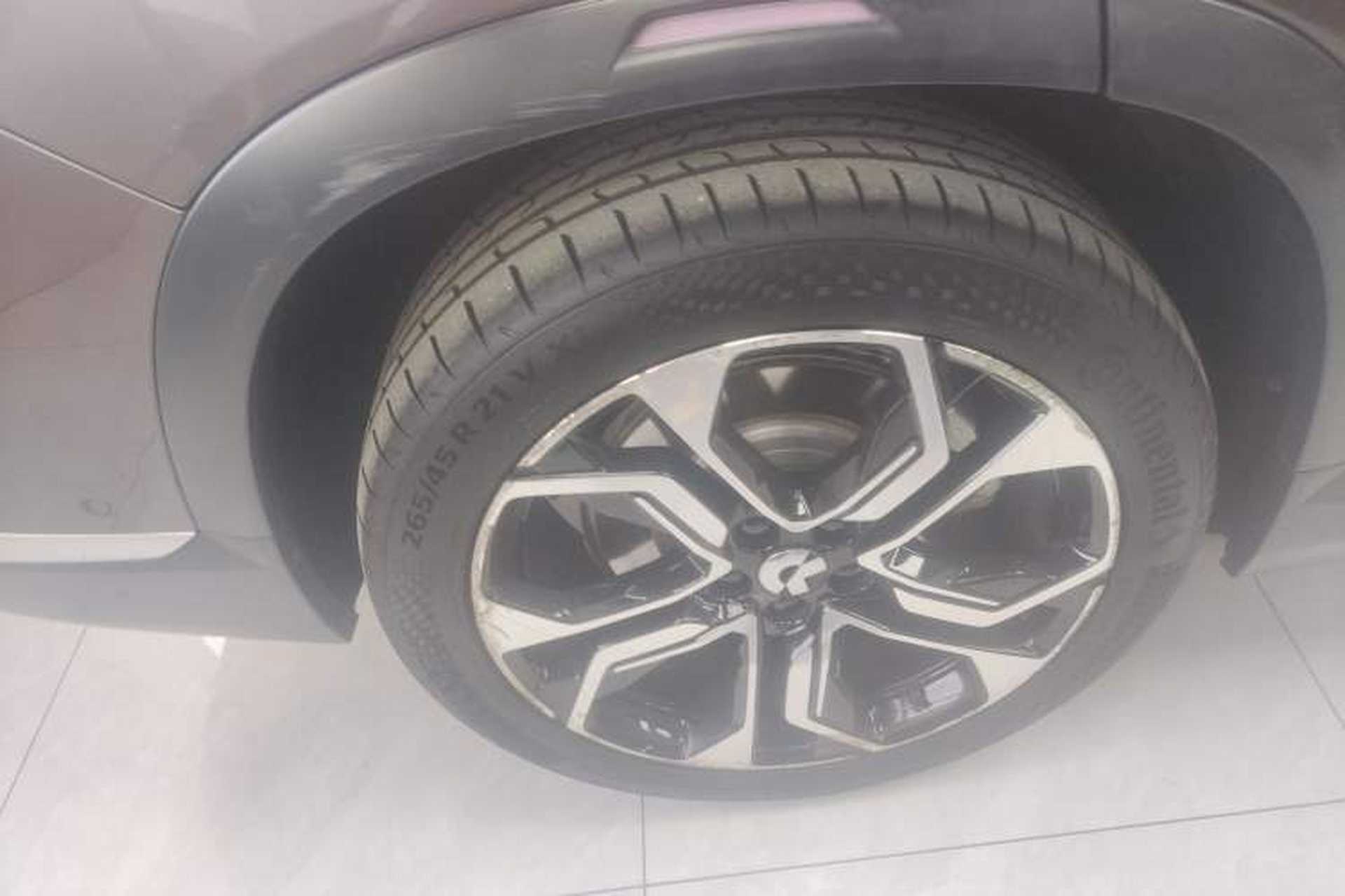 Used Nio ES8 2020 415 km Signature Edition 6-Seater Version Right Rear Wheel Hub