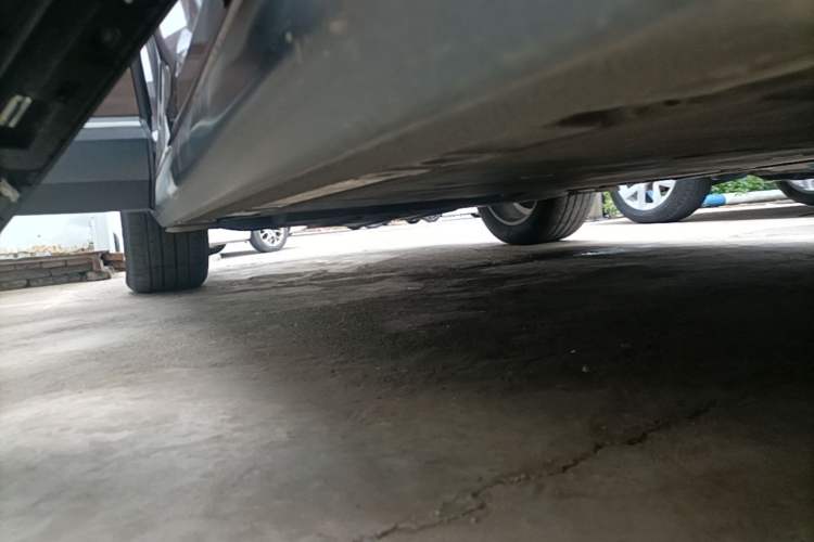Used Nio ES8 2020 450 km Range 7-Seater Version Right Side Sill