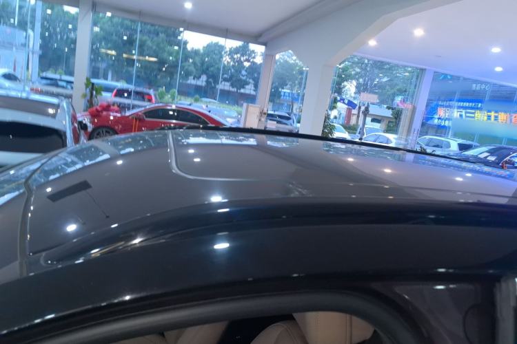 Used Nio ES8 2020 580 km Range Signature Edition Six-Seater Version Roof