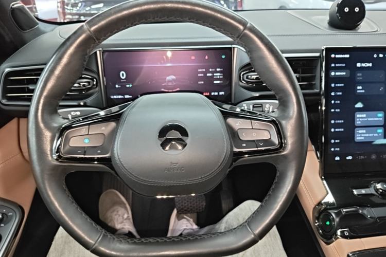 Used Nio ES8 2020 415 KM Signature Edition 7-Seater Version Steering Wheel