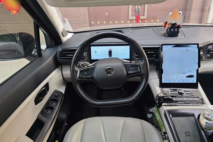 Used Nio ES8 2020 580 km Signature Edition 7-Seater Version Steering Wheel