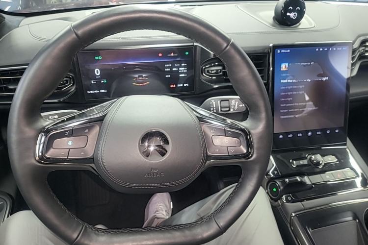 Used Nio ES8 2020 415 KM Signature Edition 7-Seater Version Steering Wheel