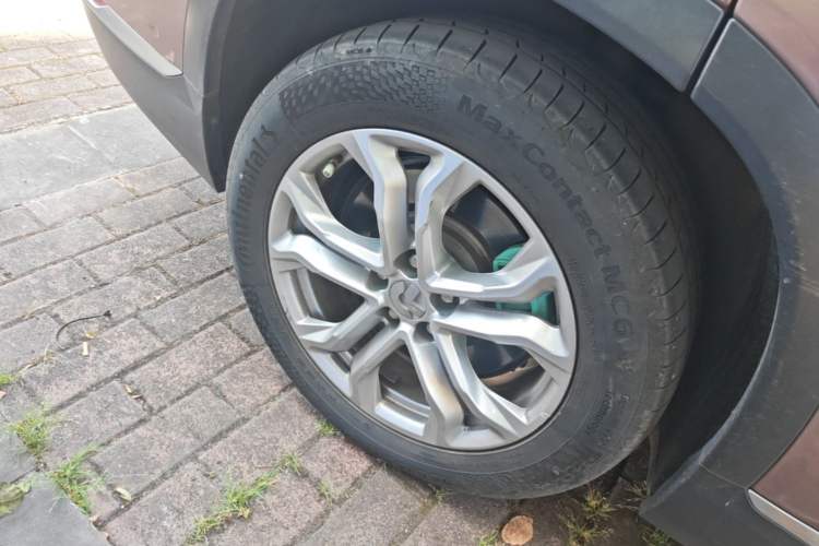Used Nio ES8 2020 450 km Range 6-Seater Version Right Rear Wheel Hub