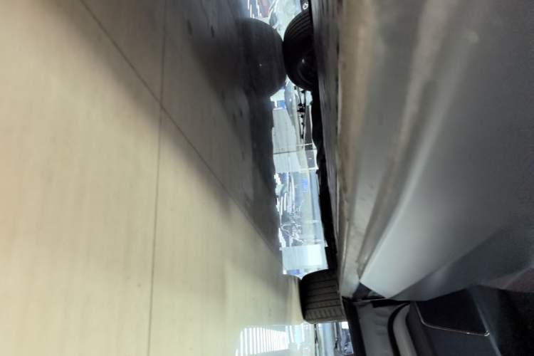 Used Nio ES8 2020 580 km Range Six-Seater Version Right Side Sill