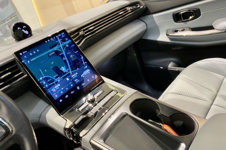 Used Nio ES8 2020 580 km Range Signature Edition Six-Seater Version Audio And AC Panel