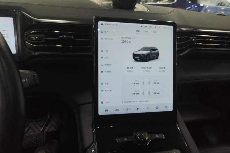 Used Nio ES8 2020 415 km Range 6-Seater Version Audio And AC Panel