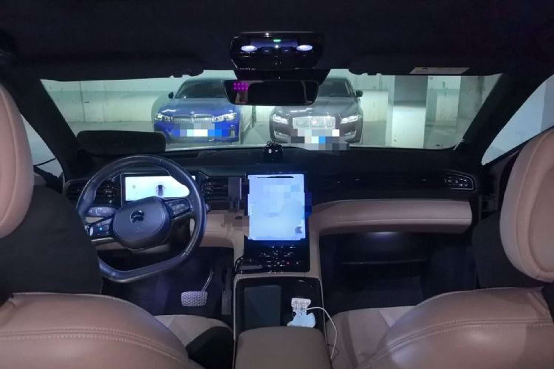 Used Nio ES8 2020 415 km Signature Edition 6-Seater Version Center Console