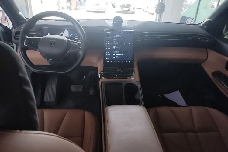 Used Nio ES8 2020 580 km Range Six-Seater Version Center Console