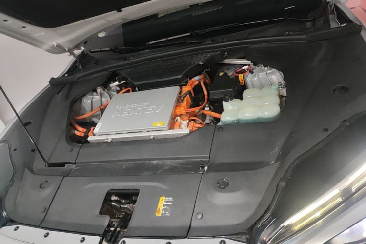 Used Nio ES8 2020 415 km Signature Edition 6-Seater Version Engine Bay