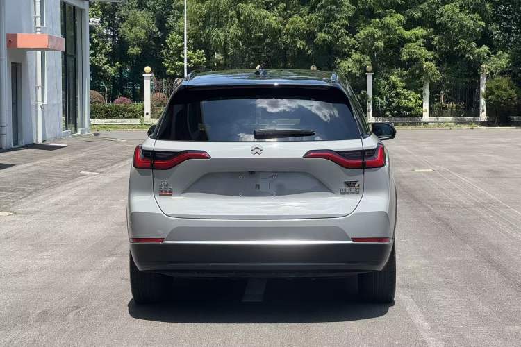 Used Nio ES8 2020 415 km Signature Edition 6-Seater Version Exterior 5