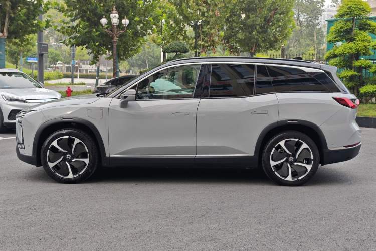 Used Nio ES8 2020 415 km Signature Edition 6-Seater Version Exterior 8
