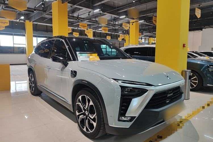 Used Nio ES8 2020 580 km Range Six-Seater Version Front Right 45 Deg