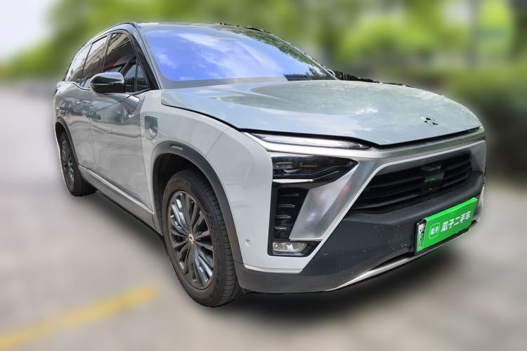 Used Nio ES8 2020 450 km Range 6-Seater Version Front Right 45 Deg