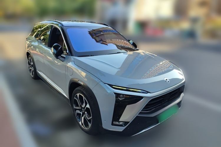 Used Nio ES8 2020 580 km Range Signature Edition Six-Seater Version Front Right 45 Deg
