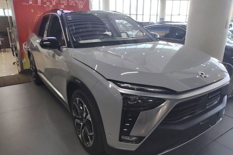Used Nio ES8 2020 415 km Signature Edition 6-Seater Version Front Right 45 Deg