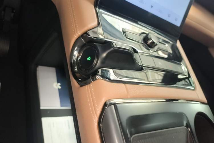 Used Nio ES8 2020 580 km Range Six-Seater Version Gear Lever