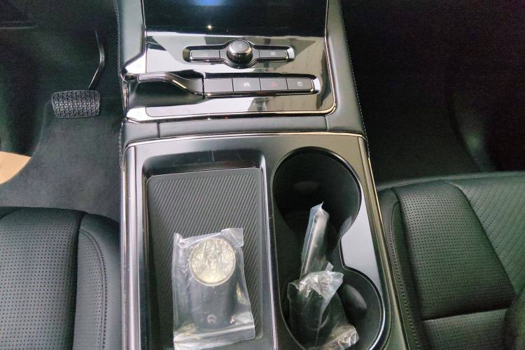 Used Nio ES8 2020 415 km Signature Edition 6-Seater Version Gear Lever
