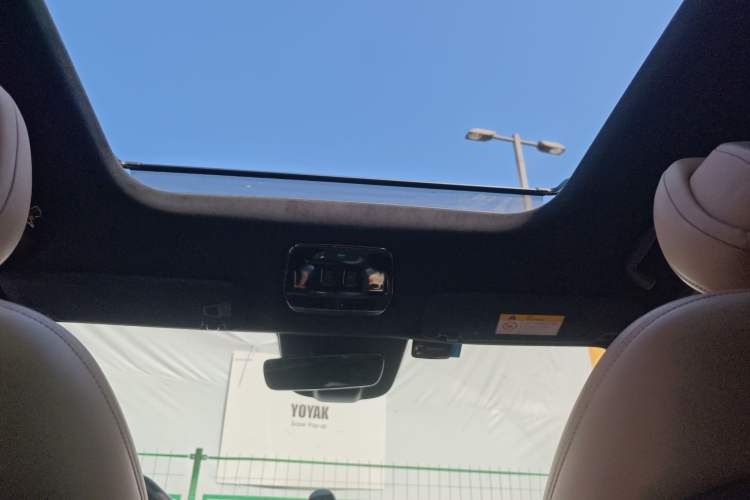 Used Nio ES8 2020 415 km Signature Edition 6-Seater Version Headliner