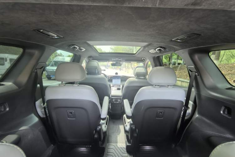 Used Nio ES8 2020 450KM Signature Edition Six-Seater Version Headliner