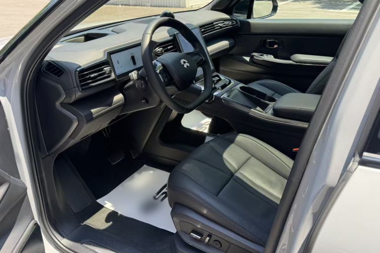 Used Nio ES8 2020 415 km Signature Edition 6-Seater Version Interior 1
