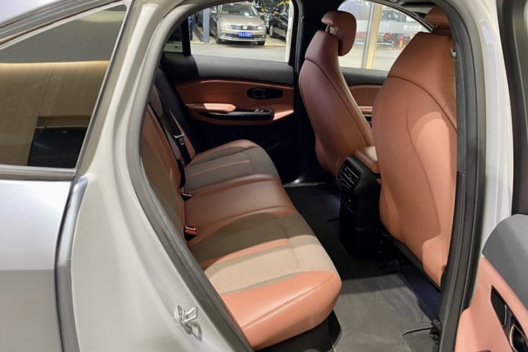 Used Nio ES8 2020 580 km Range Signature Edition Six-Seater Version Interior 2