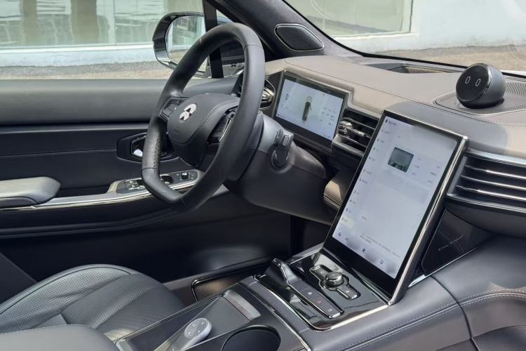 Used Nio ES8 2020 415 km Signature Edition 6-Seater Version Interior 3