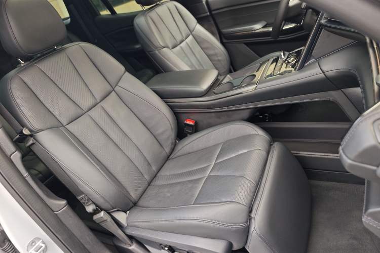 Used Nio ES8 2020 415 km Signature Edition 6-Seater Version Interior 3