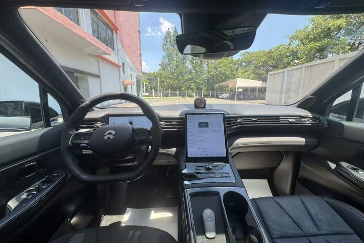 Used Nio ES8 2020 415 km Signature Edition 6-Seater Version Interior 5