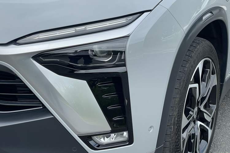 Used Nio ES8 2020 415 km Signature Edition 6-Seater Version Left Front Headlight