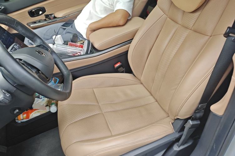 Used Nio ES8 2020 450KM Signature Edition Six-Seater Version Left Front Seat
