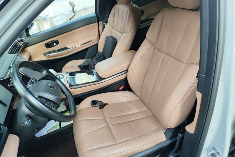 Used Nio ES8 2020 580 km Range Signature Edition Six-Seater Version Left Front Seat