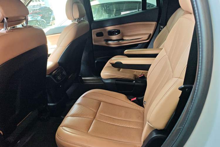 Used Nio ES8 2020 415 km Range 6-Seater Version Left Rear Seat