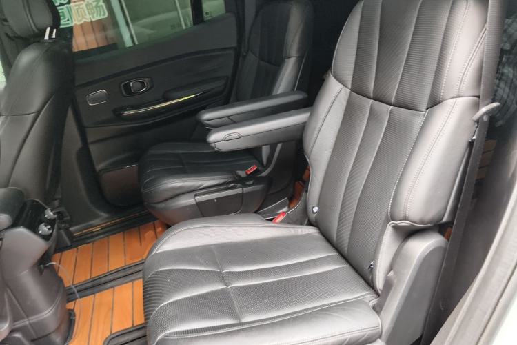 Used Nio ES8 2020 450 km Range 6-Seater Version Left Rear Seat