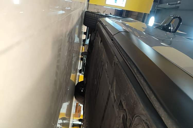 Used Nio ES8 2020 580 km Range Six-Seater Version Left Side Sill