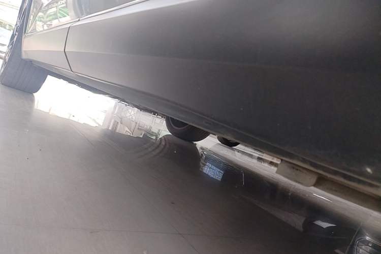 Used Nio ES8 2020 580 km Range Six-Seater Version Left Side Sill