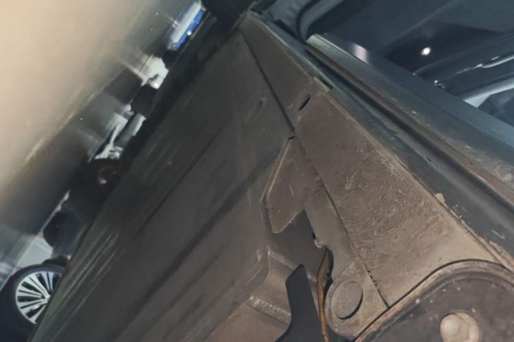Used Nio ES8 2020 415 km Range 6-Seater Version Left Side Sill