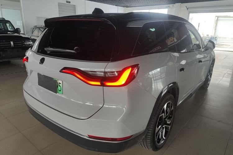 Used Nio ES8 2020 415 km Range 6-Seater Version Rear Right 45 Deg