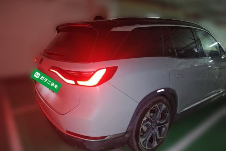 Used Nio ES8 2020 580 km Range Signature Edition Six-Seater Version Rear Right 45 Deg