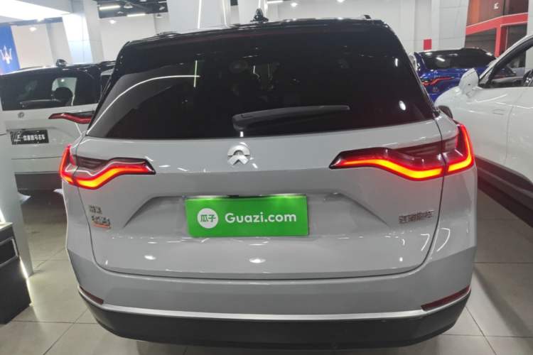 Used Nio ES8 2020 415 km Range 6-Seater Version Rear